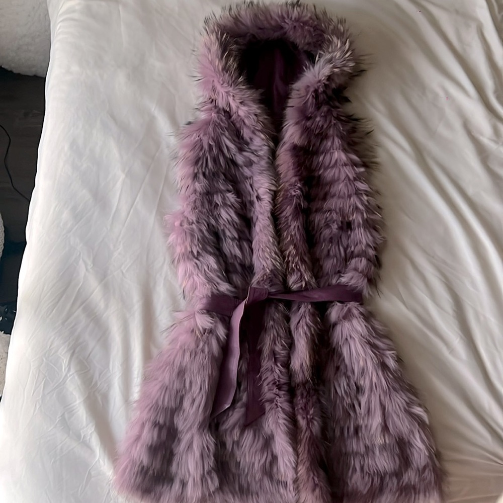 natural fur/leather vest cost(raccoon)fur cut into strips(look photo)